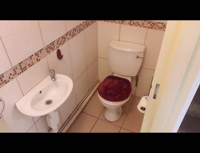 3 BEDROOM DUPLEX RENTED IN ESSENWOOD